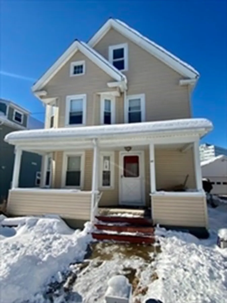 Boston, MA Real Estate | View 43 Prospect Street | 5 Beds, 2 Baths