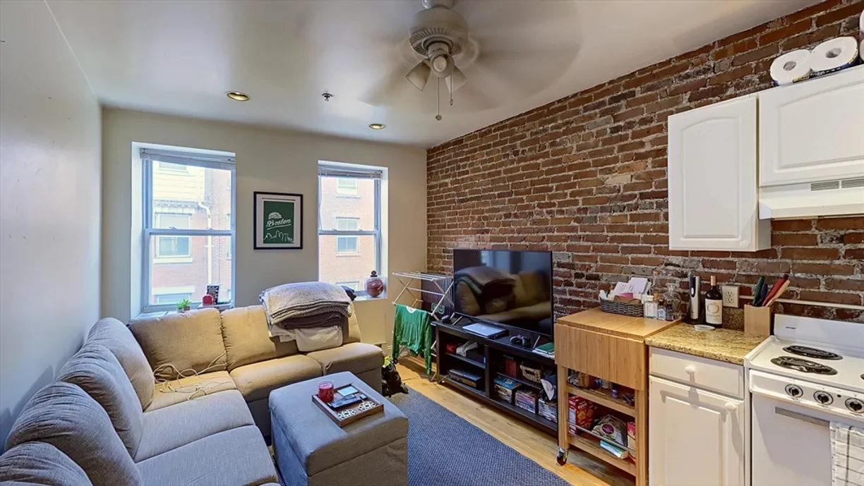 Boston, MA Real Estate | View 91 Prince St., 6 | 1 Bed, 1 Bath