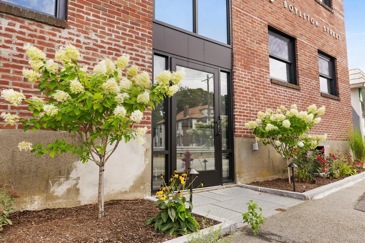 Boston, MA Real Estate | View 950 Boylston Street | Listing