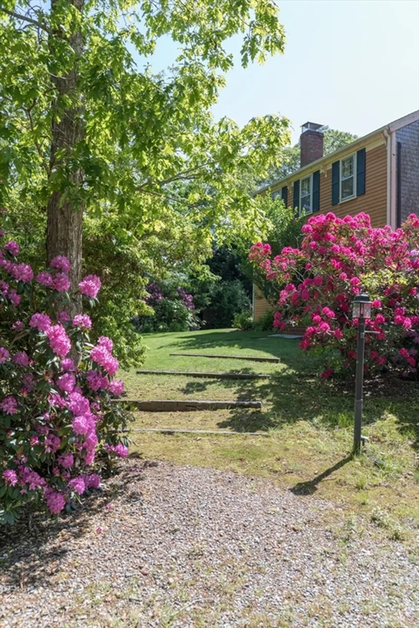 Boston, MA Real Estate | View 8 School House Village | Listing