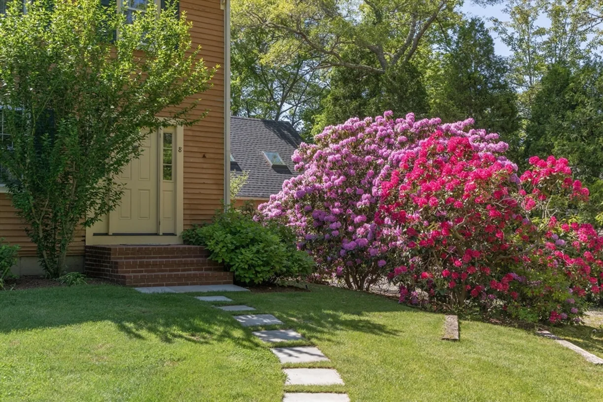 Boston, MA Real Estate | View 8 School House Village | Listing