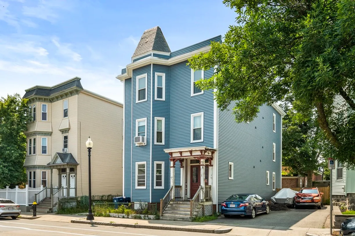 Boston, MA Real Estate | View 1041 Dorchester Ave, 2 | 3 Beds, 1 Bath