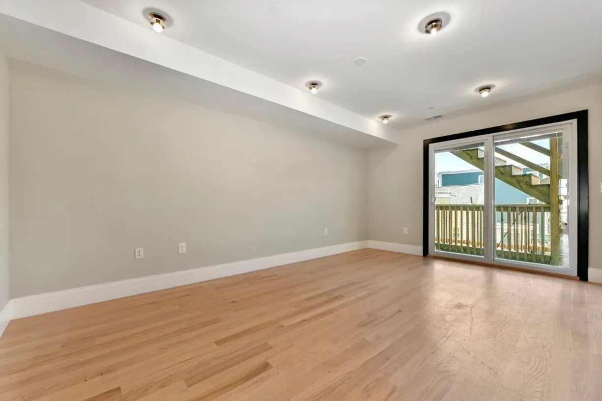 Boston, MA Real Estate | View 6 Brooks Street, 2 | Listing