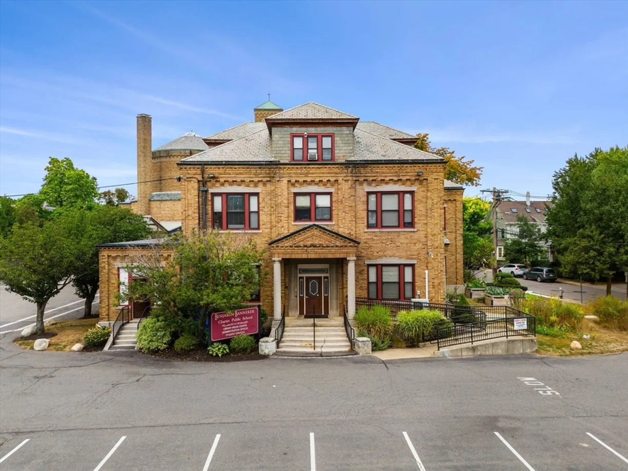 Boston, MA Real Estate | View 35 Middlesex