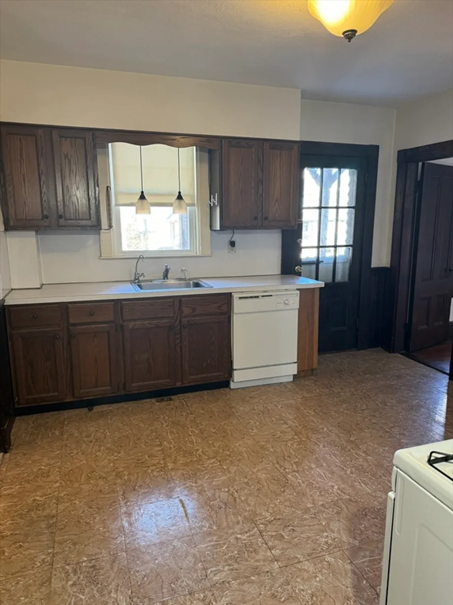 Boston, MA Real Estate | View 86 Chestnut, 2 | 3 Beds, 1 Bath