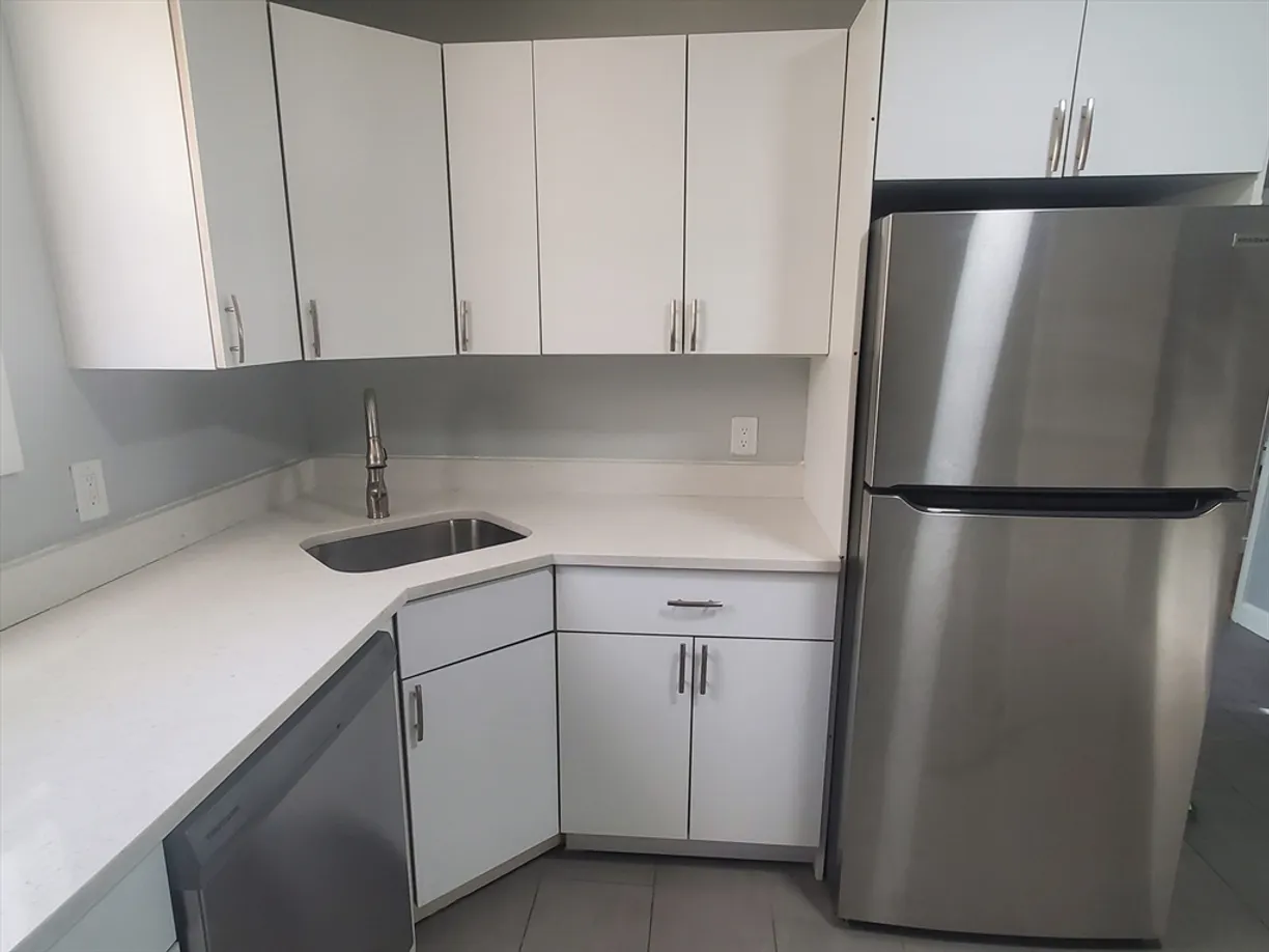 Boston, MA Real Estate | View 433A Sea Street, 4 | 2 Beds, 1 Bath