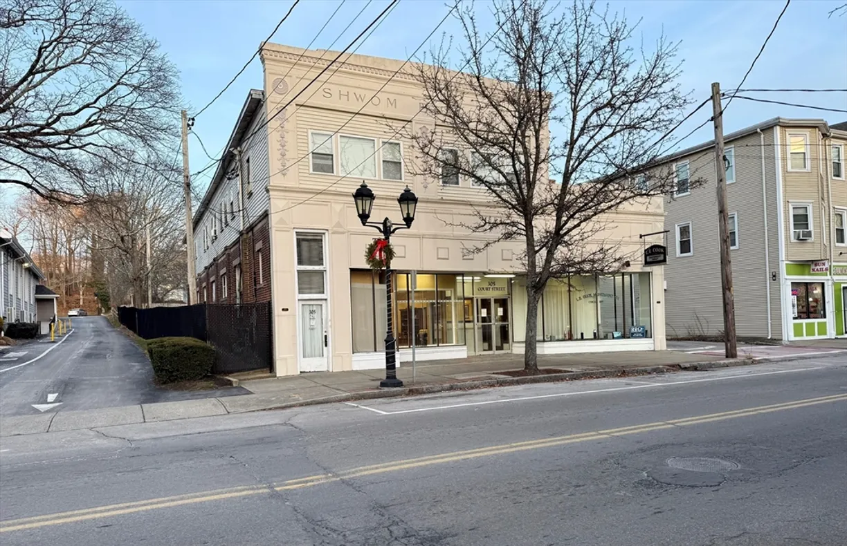 Boston, MA Real Estate | View 305 Court St, 1