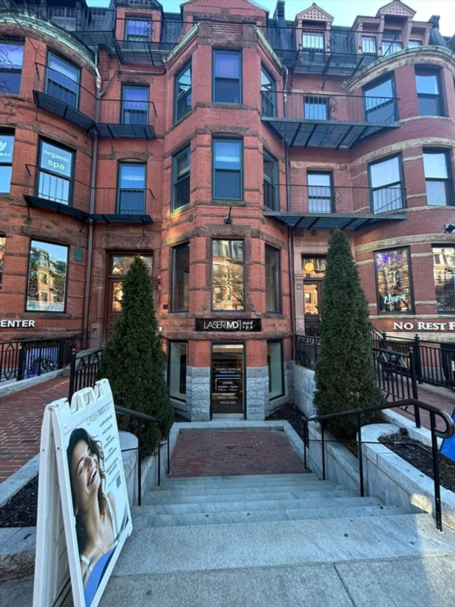 Boston, MA Real Estate | View 218 Newbury St | Listing
