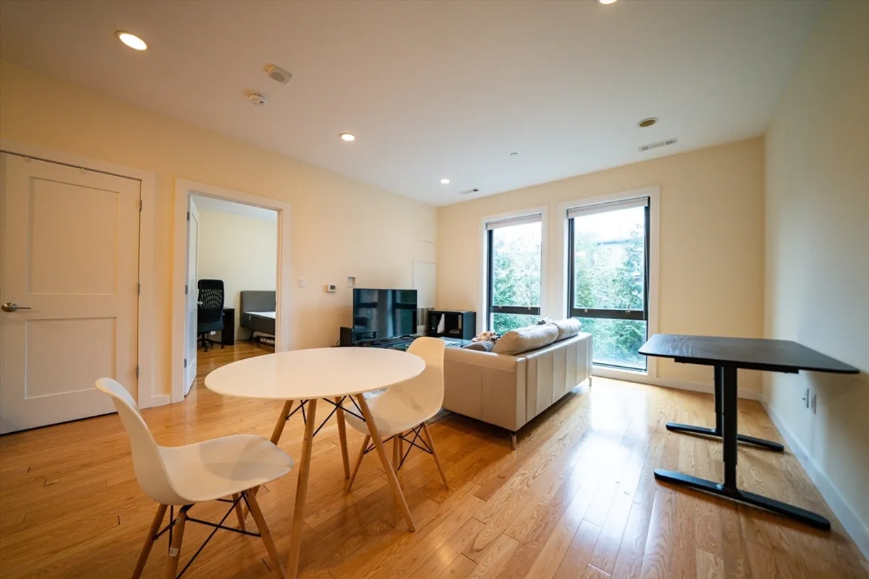 Boston, MA Real Estate | View 9 Miner St, 204 | 1 Bed, 1 Bath