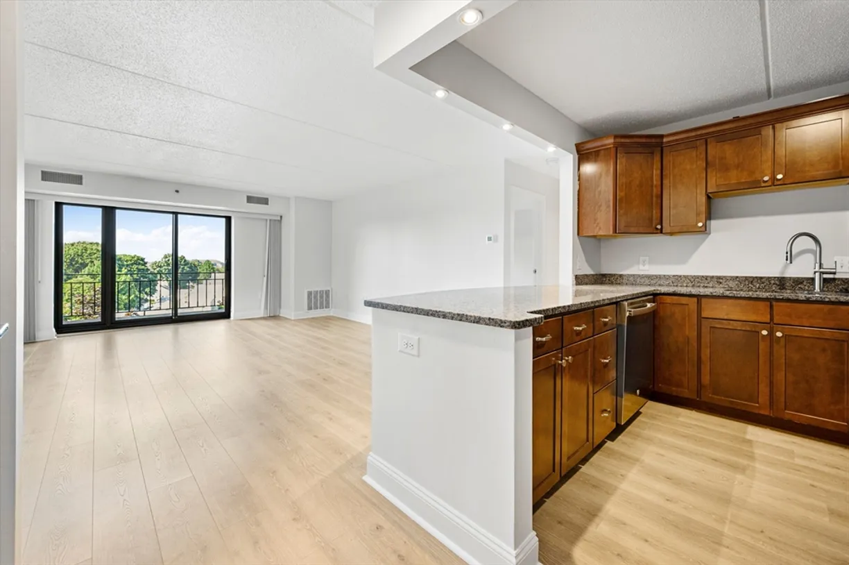 Boston, MA Real Estate | View 275 Main St, 809 | 2 Beds, 2 Baths
