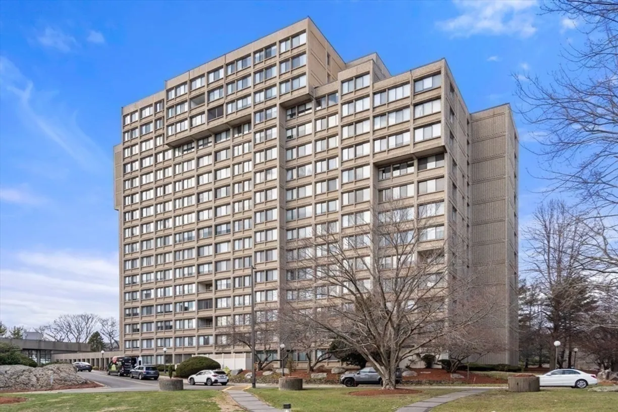 Boston, MA Real Estate | View 250 Hammond Pond Pkwy, 808N | Listing