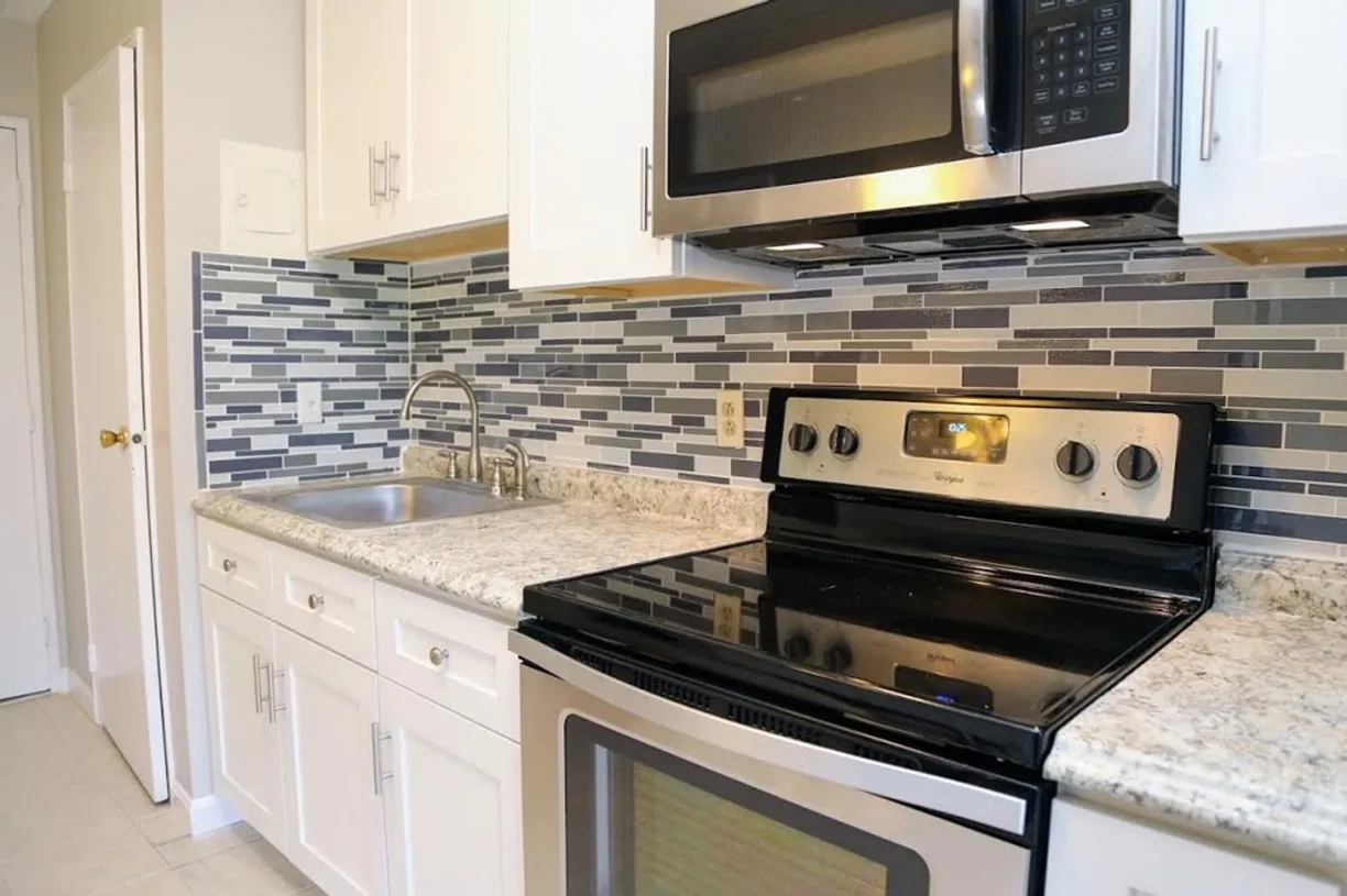 Boston, MA Real Estate | View 40 Cochituate, 25 | 1 Bath