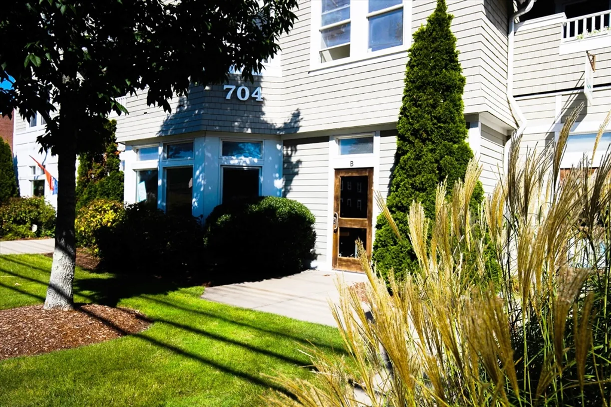 Boston, MA Real Estate | View 704 Main Street, B