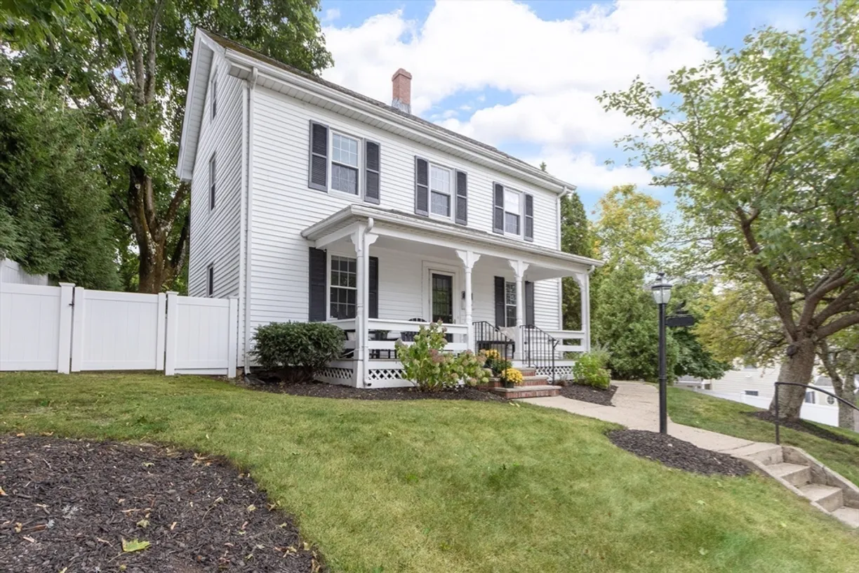 Boston, MA Real Estate | View 170 West St | 3 Beds, 2 Baths