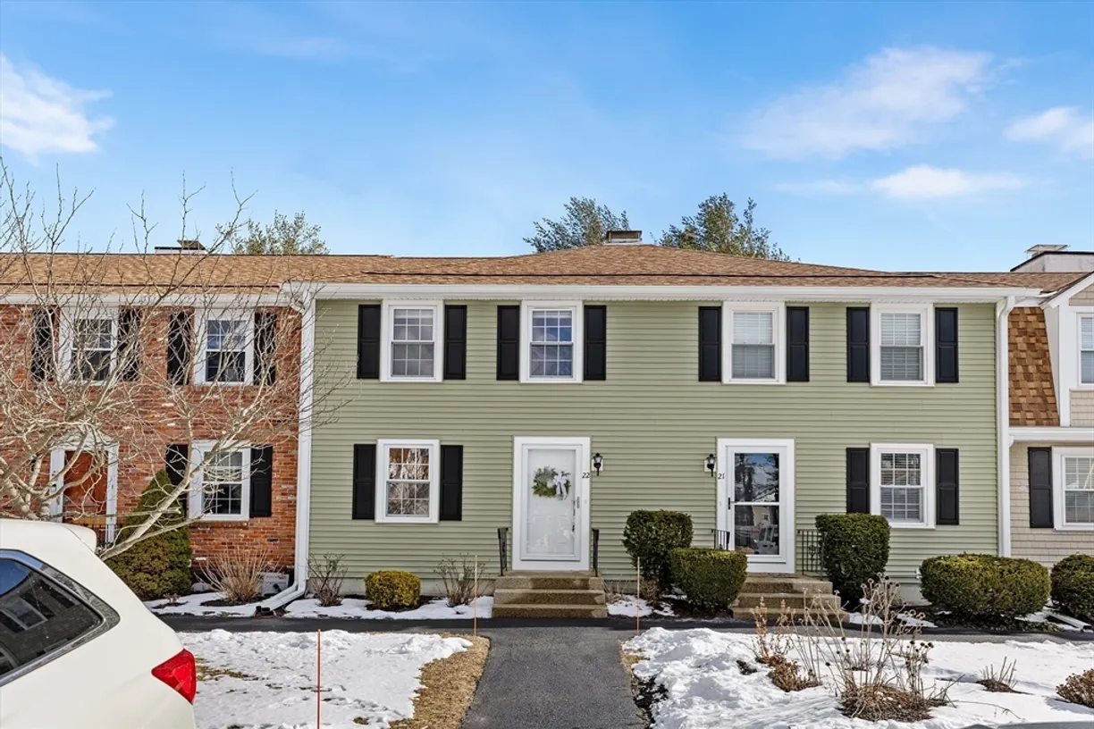Boston, MA Real Estate | View 848 Plain St, 22 | 2 Beds, 1 Bath