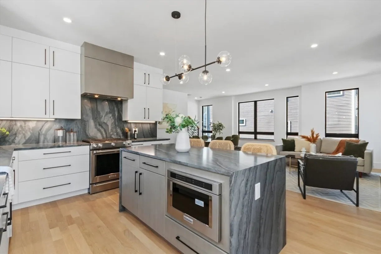 Boston, MA Real Estate | View 14 Fuller St, B | 4 Beds, 3 Baths