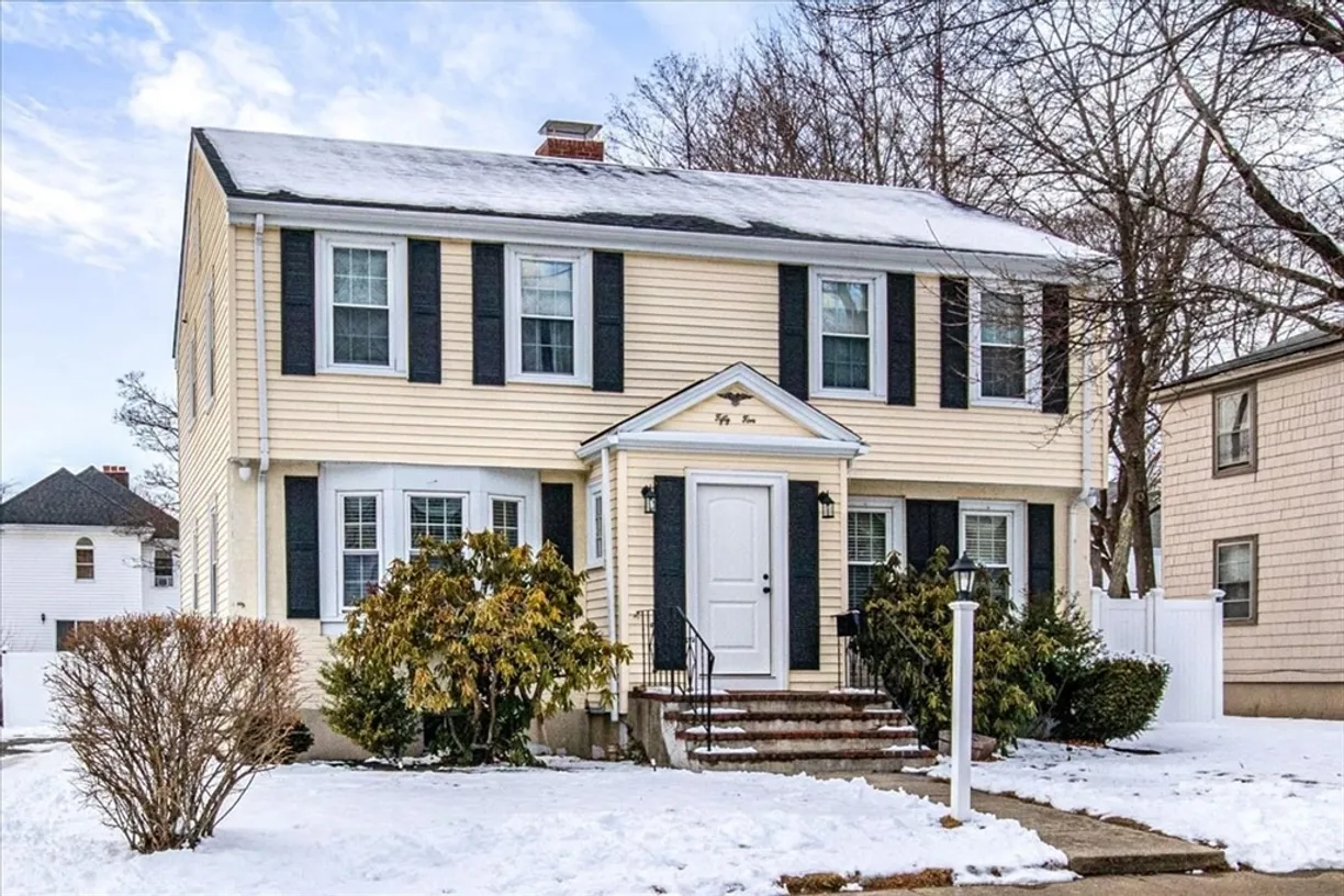 Boston, MA Real Estate | View 55 Colchester St., 1 | 2 Beds, 1 Bath