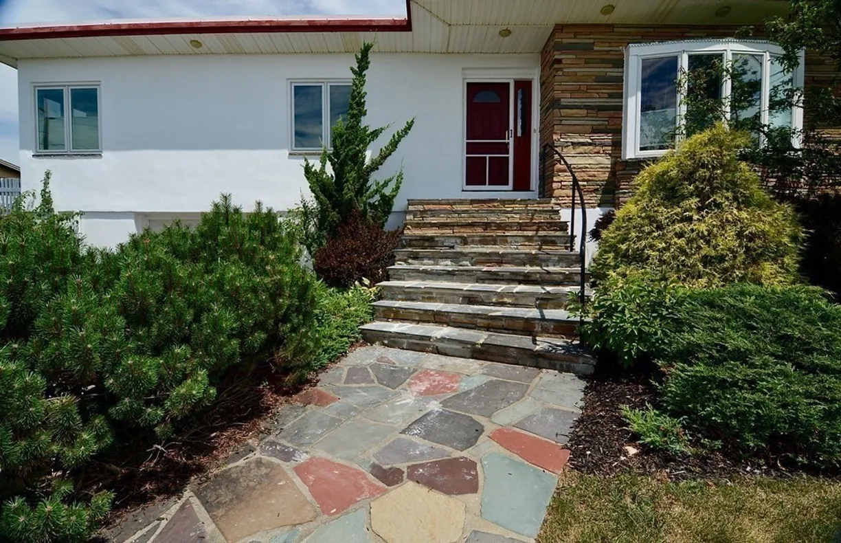 Boston, MA Real Estate | View 53 Harborview Rd | Listing