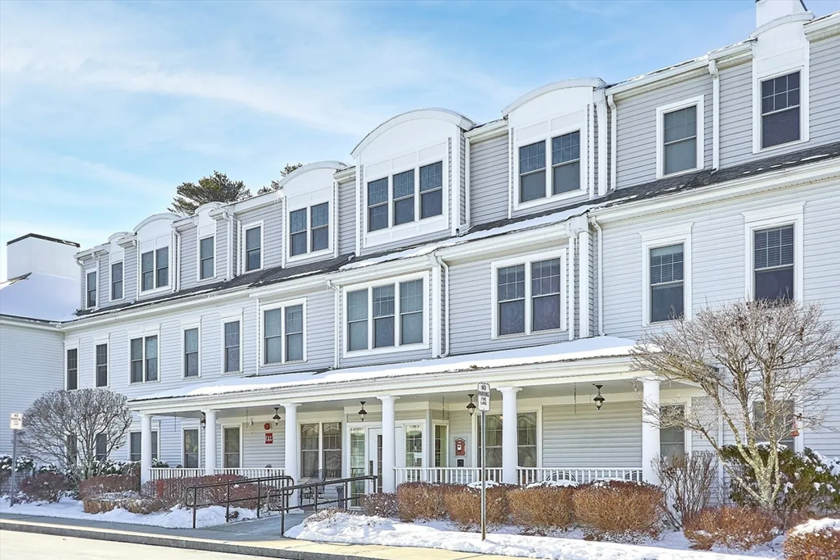 Boston, MA Real Estate | View 27 Hartland Way, 209 | 2 Beds, 1 Bath