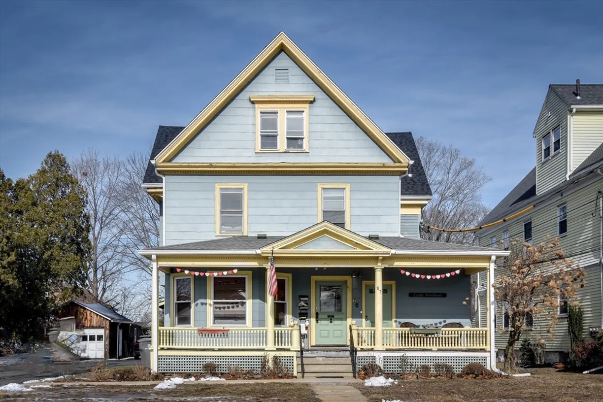 Boston, MA Real Estate | View 87 Winthrop St, 2 | 2 Beds, 1 Bath