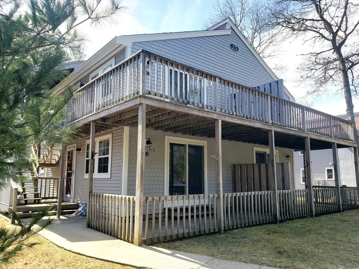 Boston, MA Real Estate | View 70 Cape Dr, 15A | 2 Beds, 1 Bath