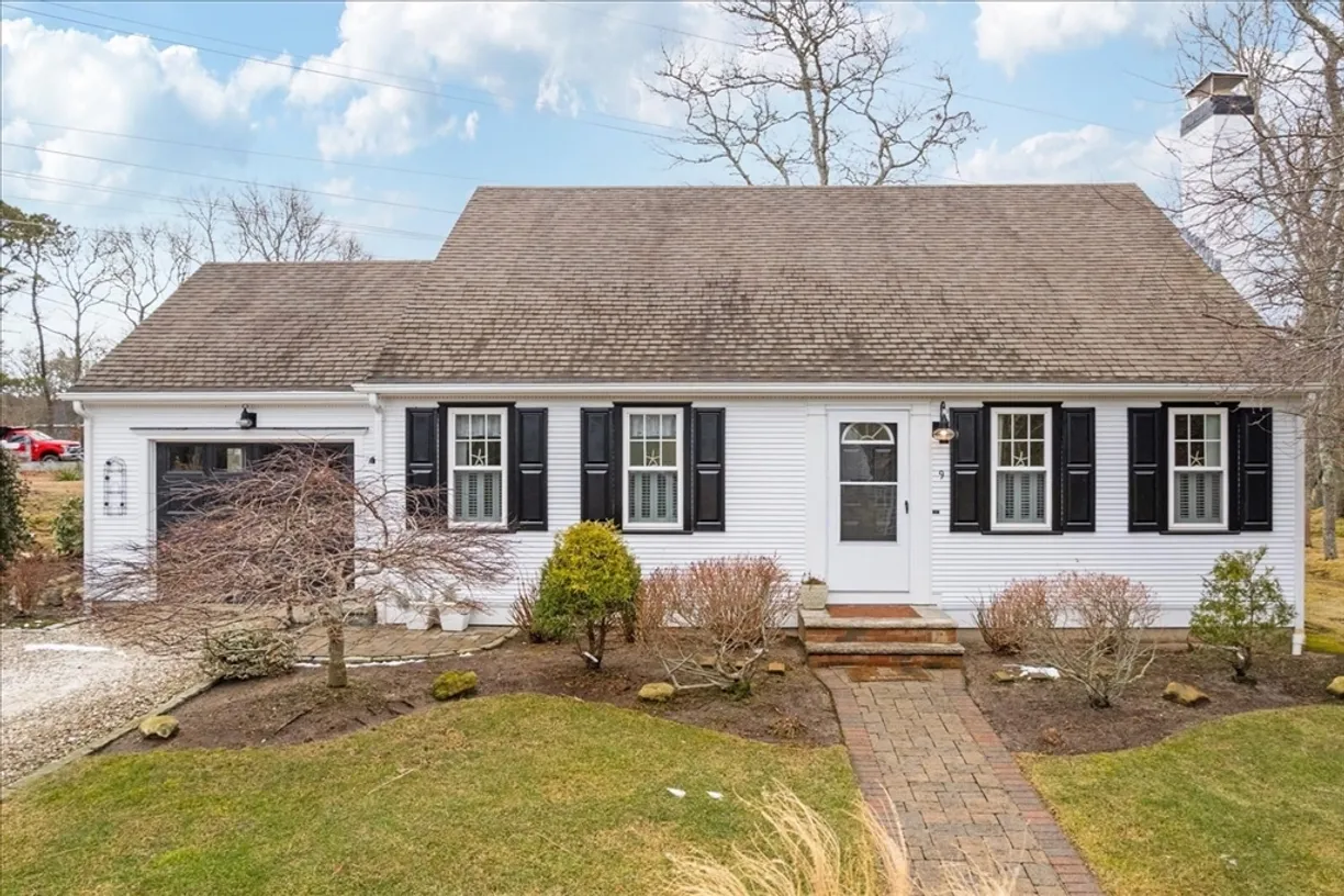 Boston, MA Real Estate | View 9 Sturbridge Way | 3 Beds, 2 Baths