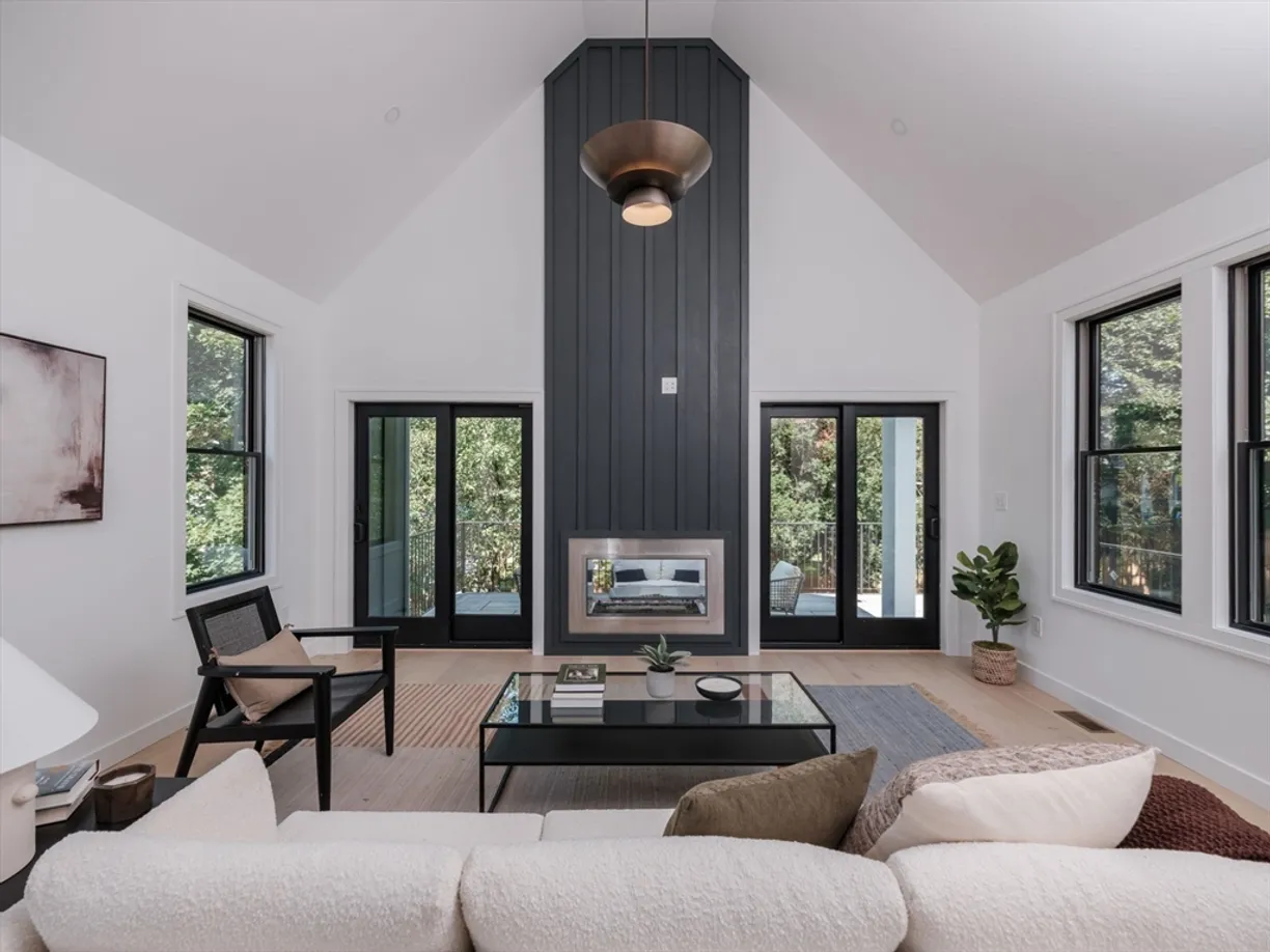 Boston, MA Real Estate | View 8 Elizabeth Ln | 4 Beds, 4 Baths