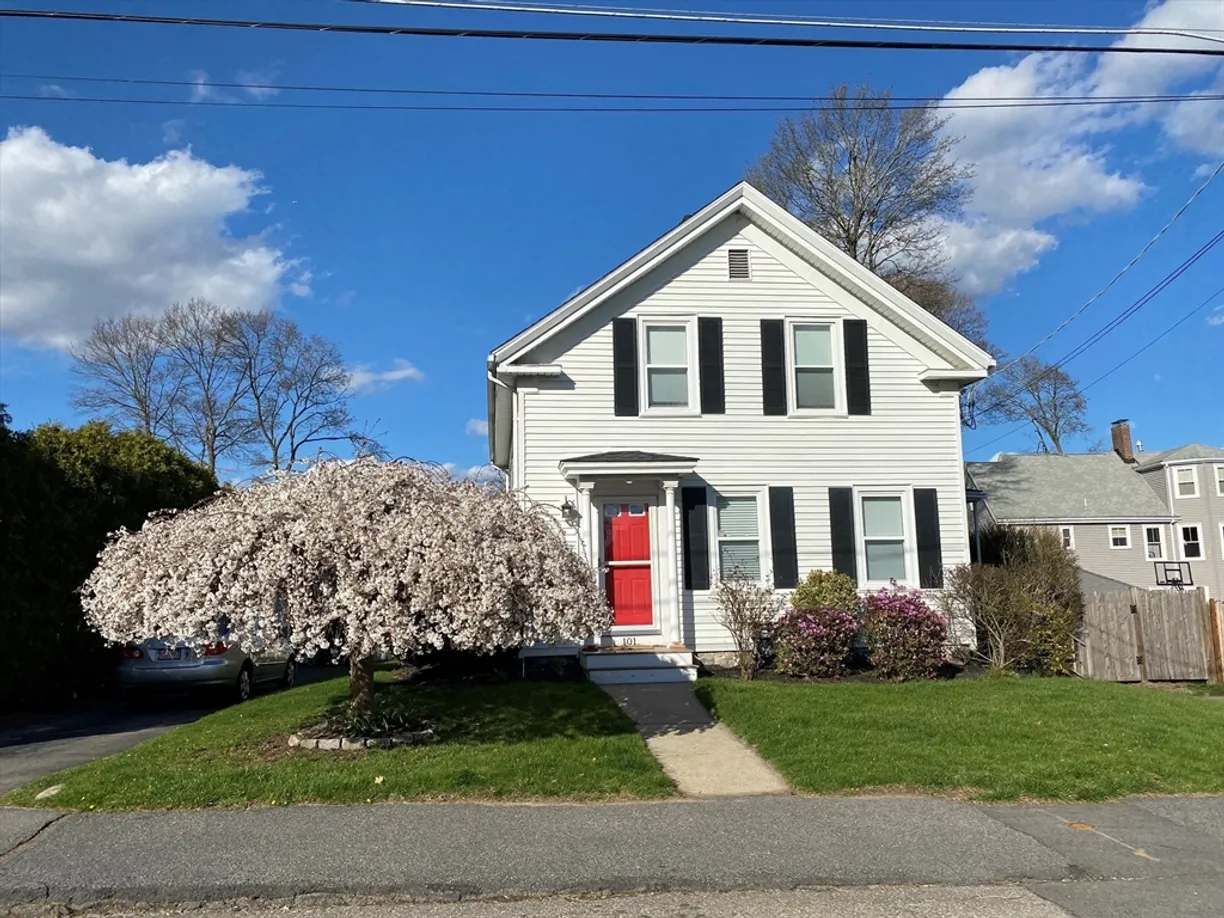 Boston, MA Real Estate | View 101 Cottage St | 3 Beds, 1 Bath
