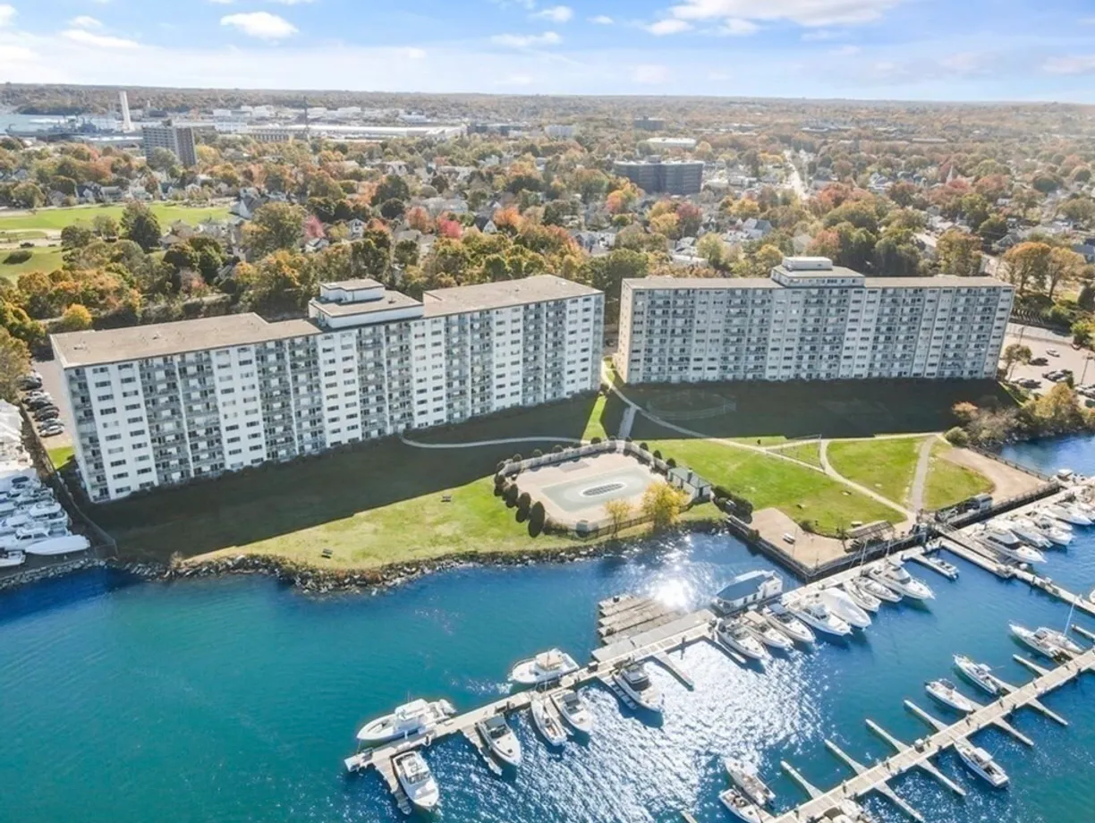 Boston, MA Real Estate | View 100 Cove Way, 1009 | 2 Beds, 2 Baths