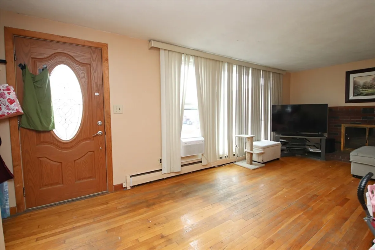 Boston, MA Real Estate | View 25 Steeple Street | Listing
