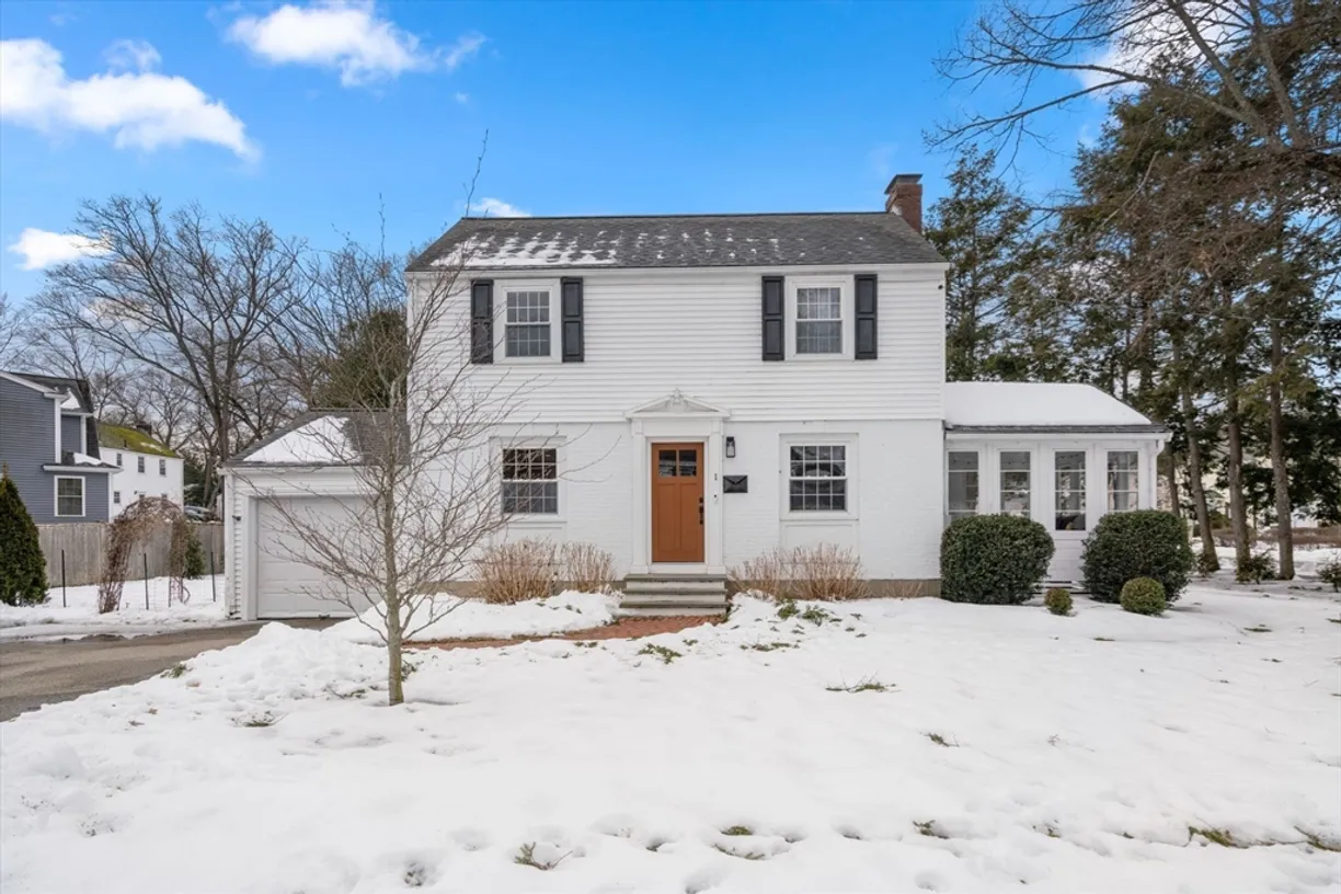 Boston, MA Real Estate | View 1 Sherwood Rd | 3 Beds, 2 Baths