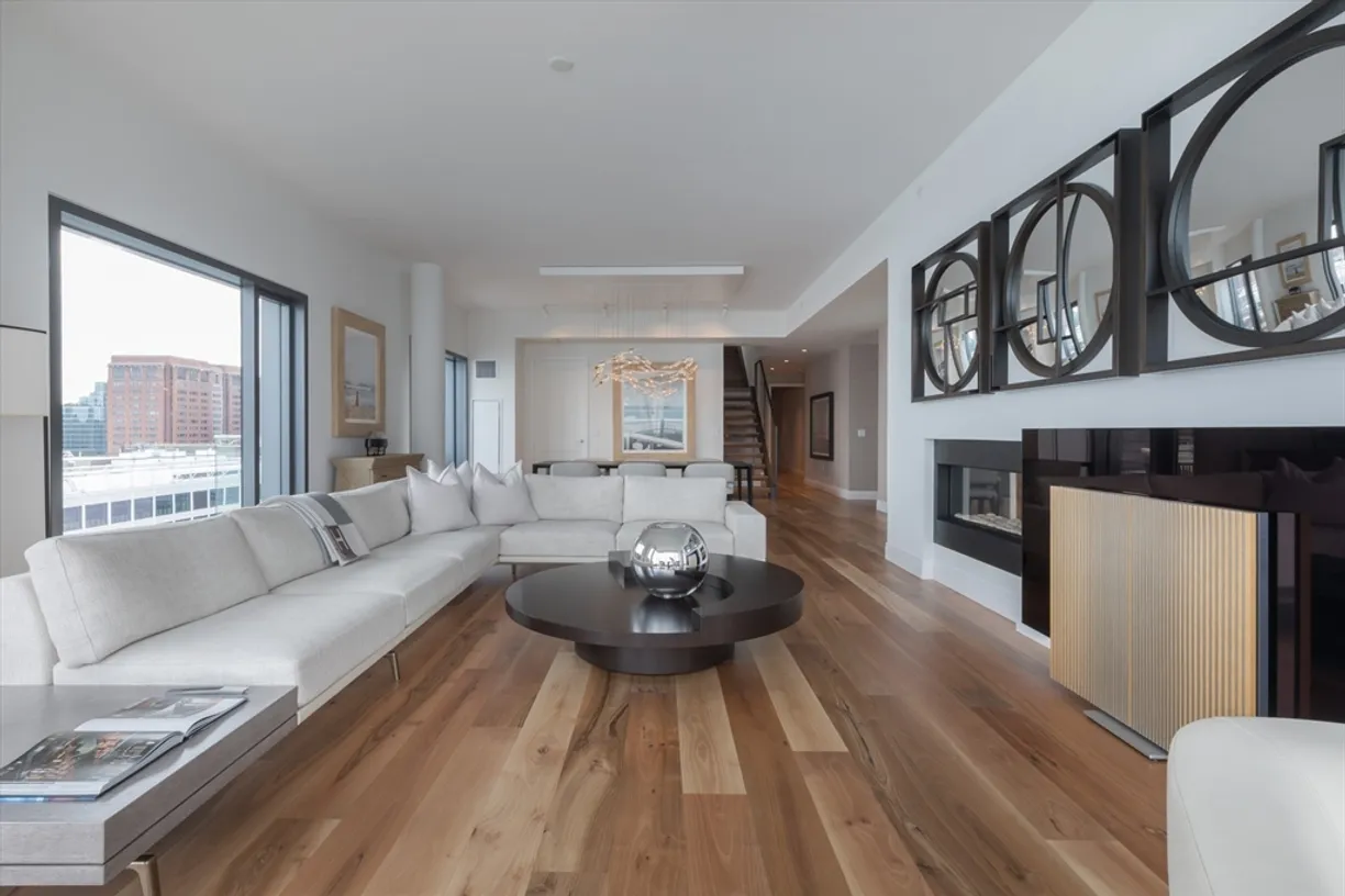 Boston, MA Real Estate | View 300 Pier 4 Blvd, PHD | Listing