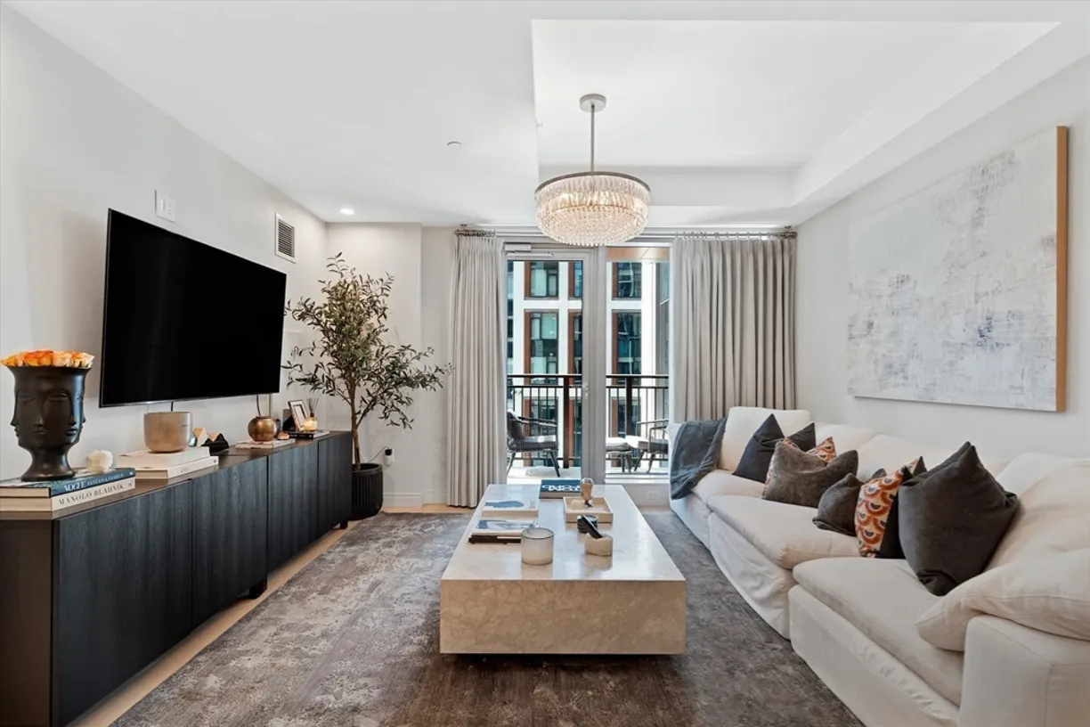 Boston, MA Real Estate | View 135 Seaport Blvd, 1009 | 2 Beds, 2 Baths