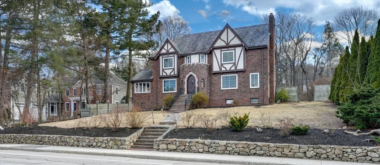Boston, MA Real Estate | View 390 Adams St | 5 Beds, 3 Baths