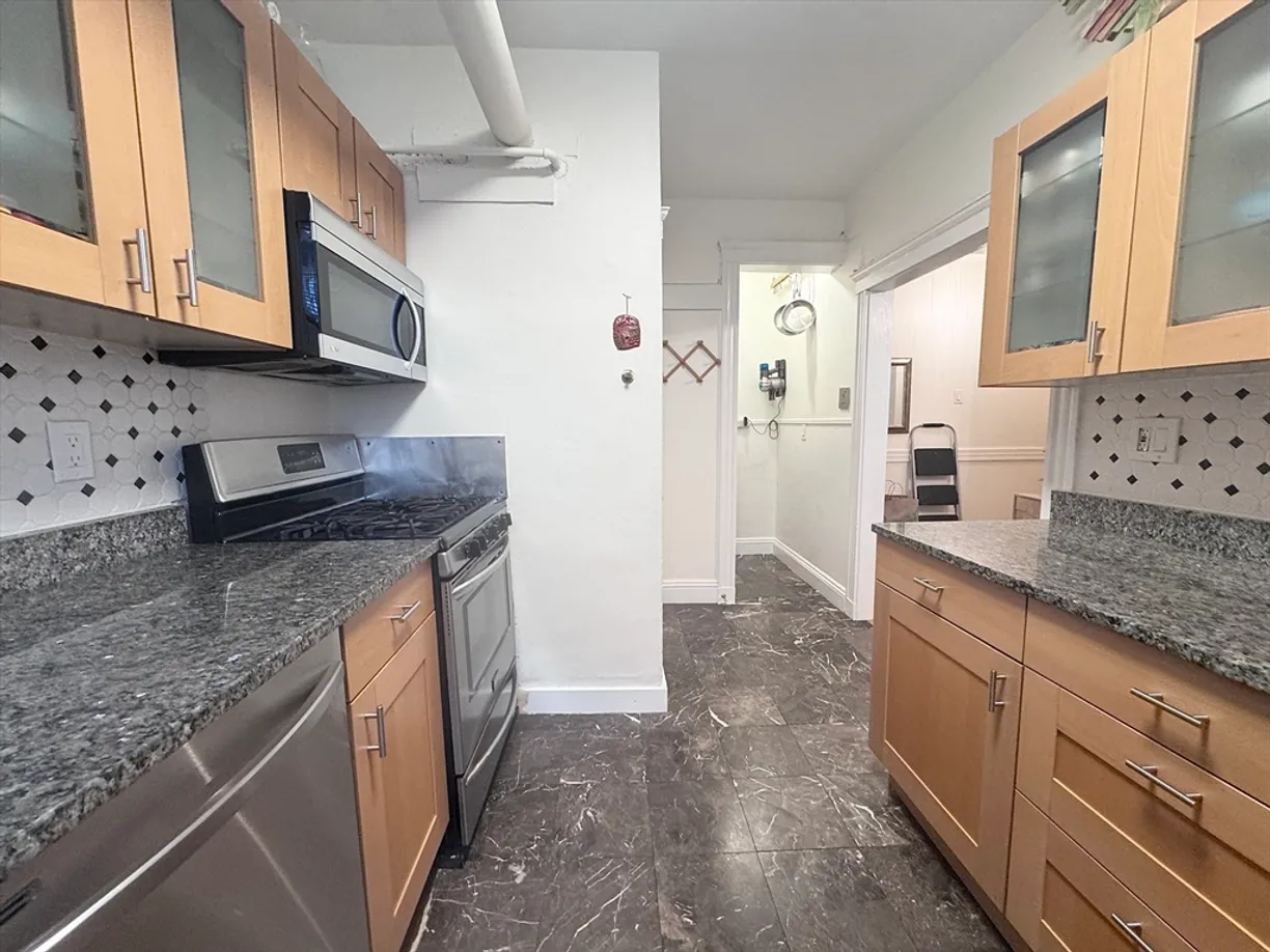 Boston, MA Real Estate | View 139 Beaconsfield, 1B | Listing