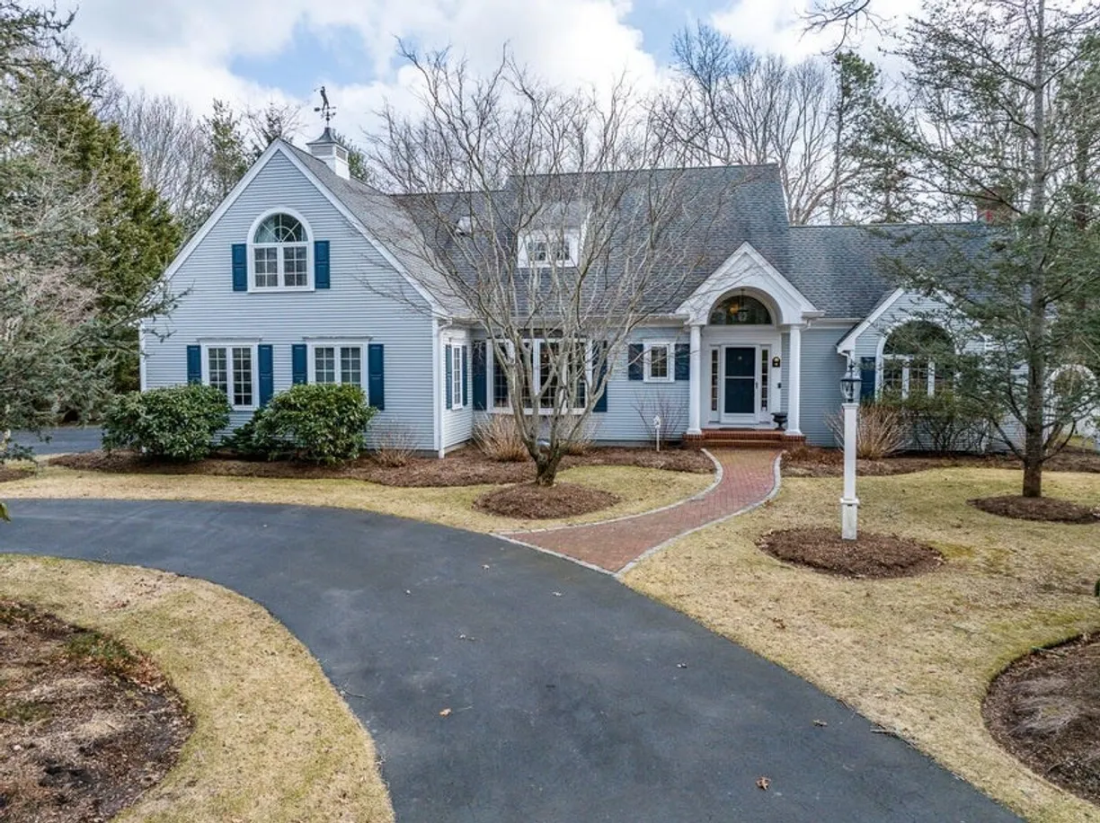 Boston, MA Real Estate | View 4 Open Trail Rd | 3 Beds, 3 Baths