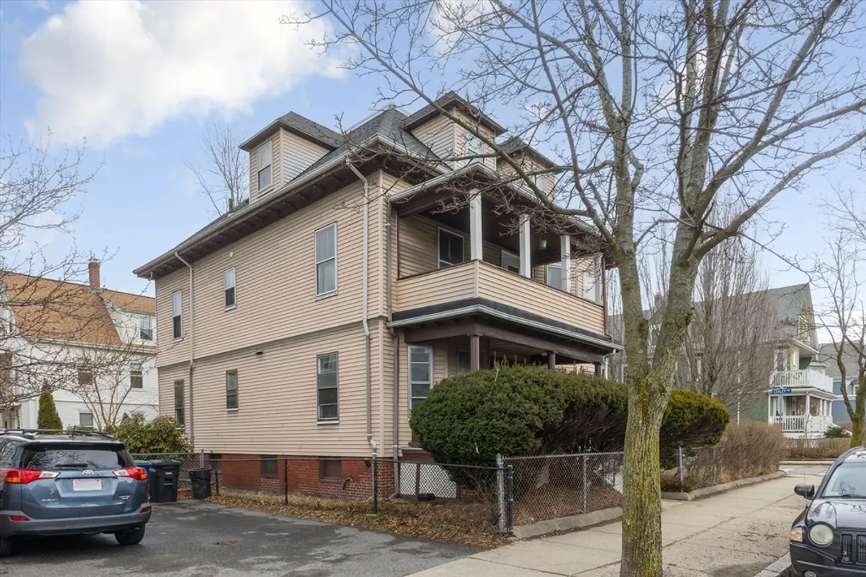 Boston, MA Real Estate | View 333 Highland Avenue | 6 Beds, 4 Baths