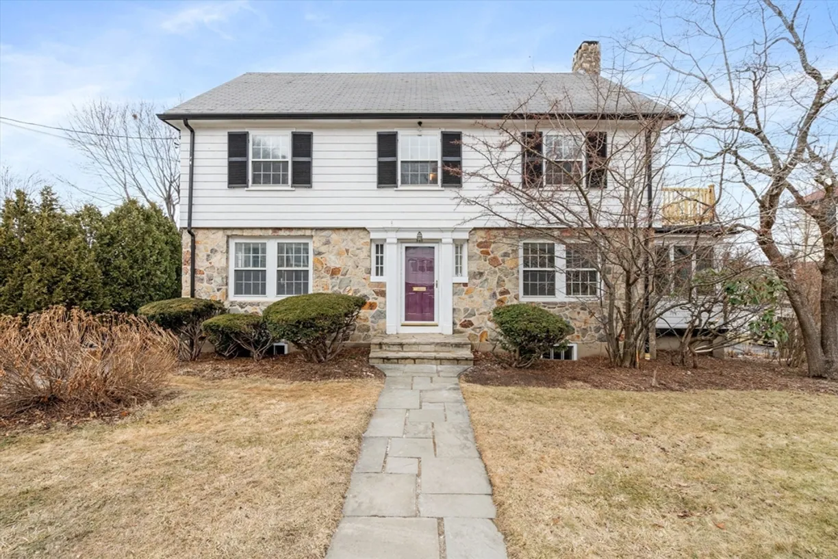 Boston, MA Real Estate | View 360 School Street | 4 Beds, 2 Baths