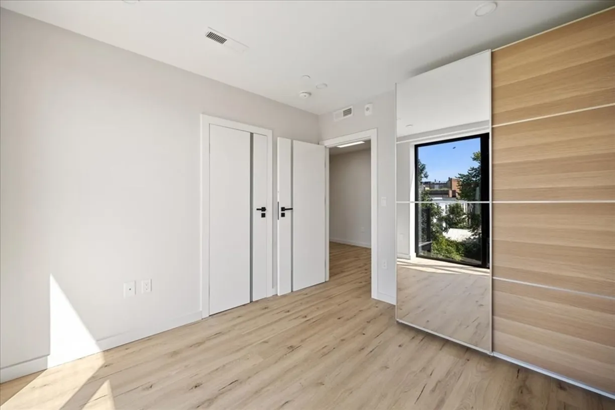 Boston, MA Real Estate | View 141 N, 1 | Listing