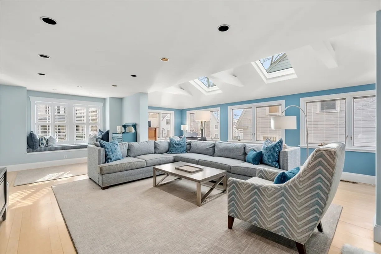 Boston, MA Real Estate | View 14 Curve Street | Listing