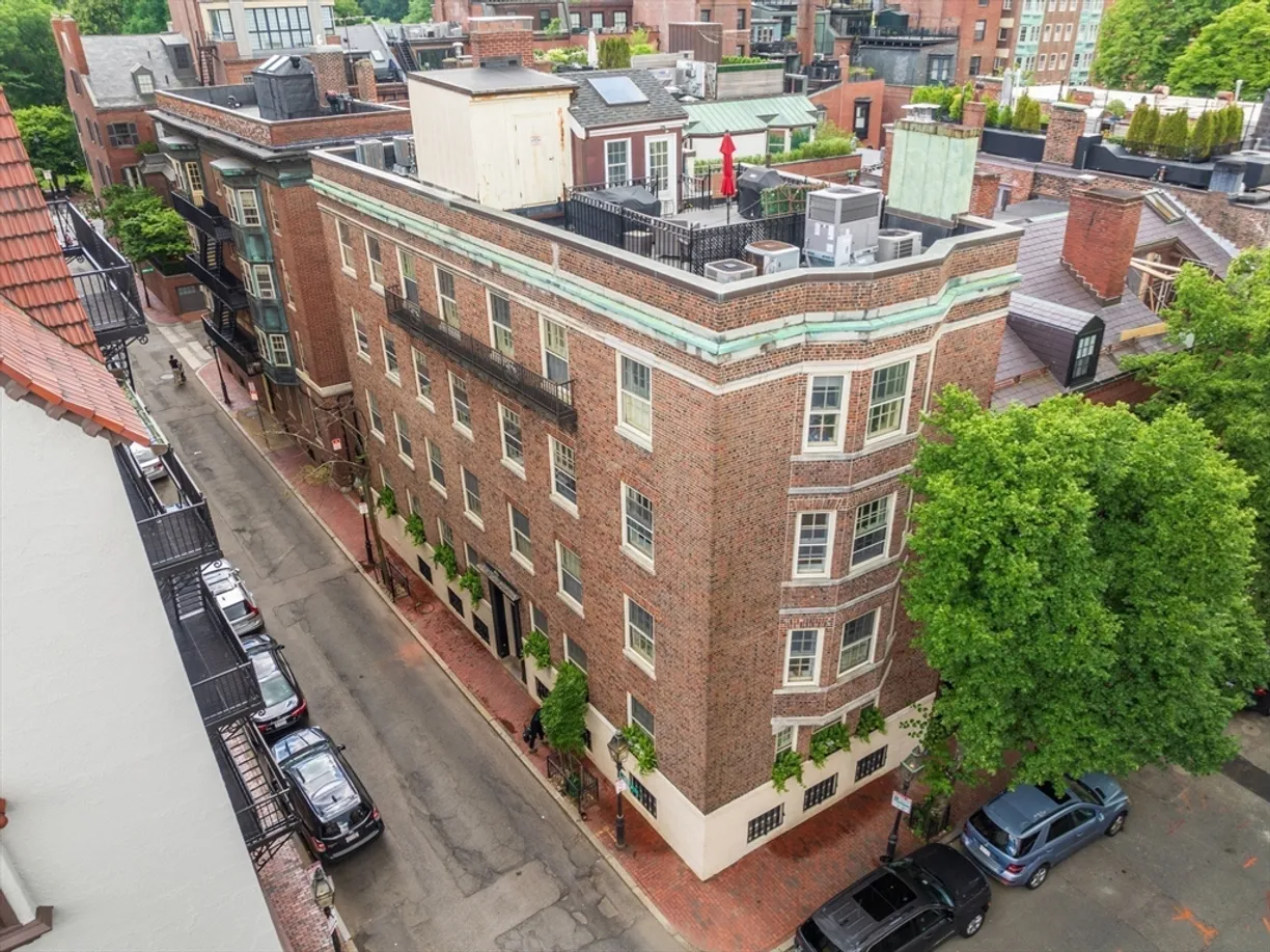 Boston, MA Real Estate | View 22 River St, 6 | 1 Bed, 1 Bath