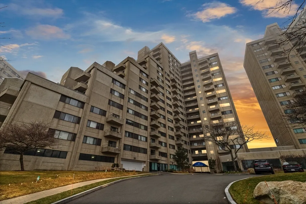 Boston, MA Real Estate | View 376 Ocean Ave, 314 | Listing