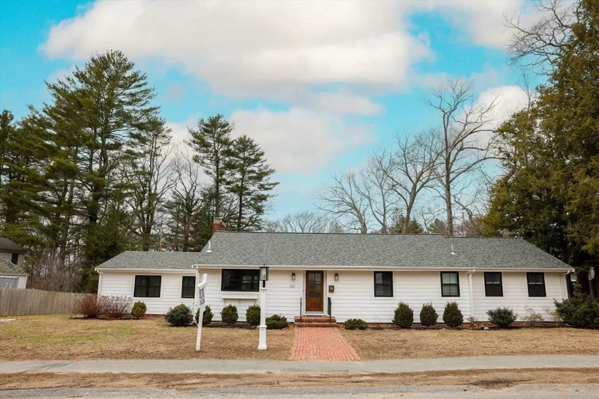 Boston, MA Real Estate | View 321 Nichols St | 3 Beds, 2 Baths