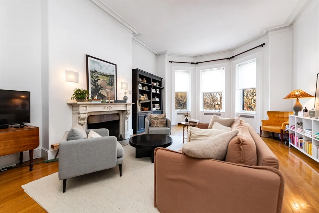 Boston, MA Real Estate | View 46 Commonwealth Ave., 5 | 1 Bed, 1 Bath