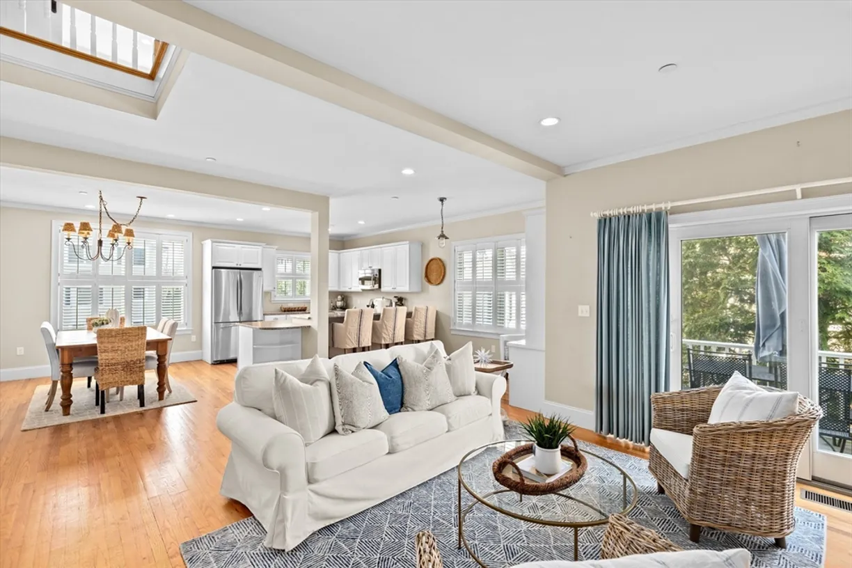 Boston, MA Real Estate | View 60 New Driftway, 17 | 3 Beds, 2 Baths