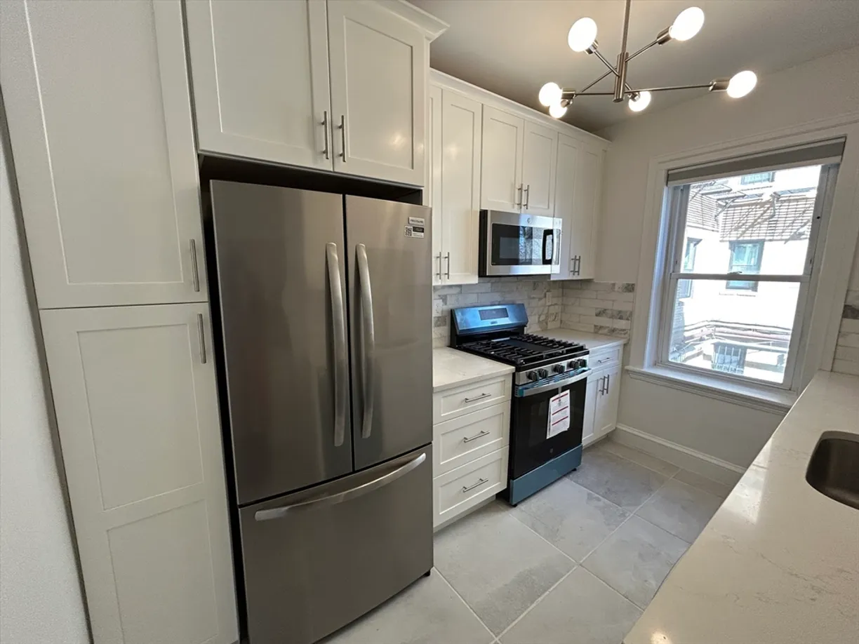 Boston, MA Real Estate | View 1666 Commonwealth Ave, 24 | 1 Bed, 1 Bath