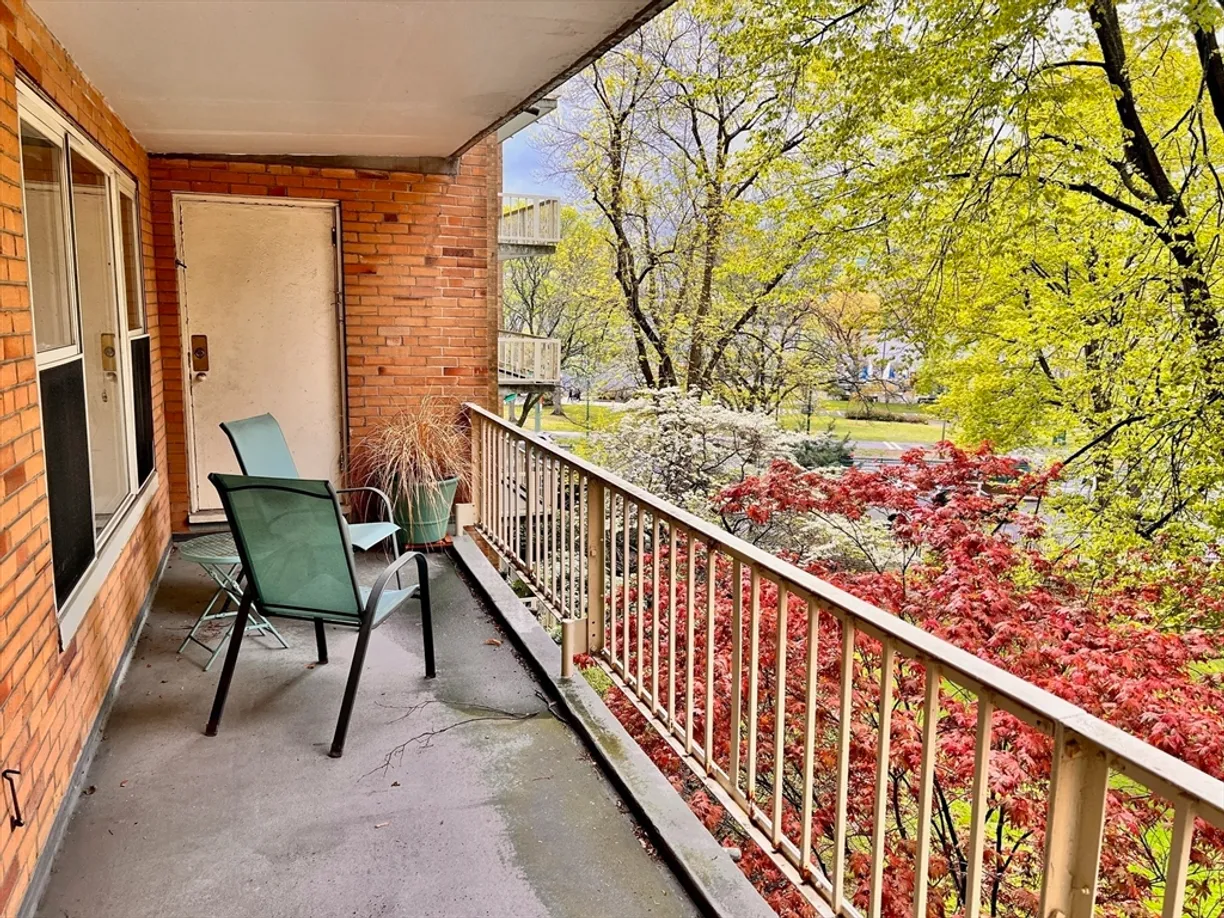 Boston, MA Real Estate | View 145 Pinckney St, 402 | 1 Bed, 1 Bath
