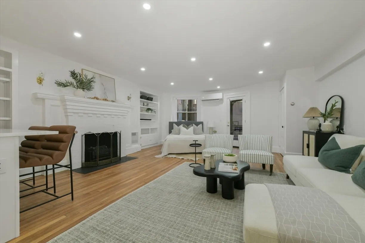 Boston, MA Real Estate | View 233 Commonwealth Ave, 2 | 1 Bath