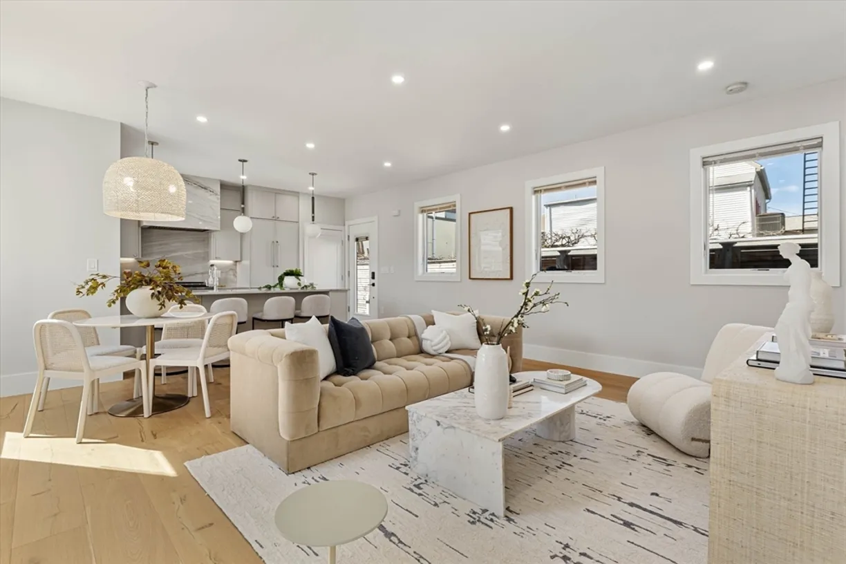 Boston, MA Real Estate | View 152 Charles Street, 2 | Listing