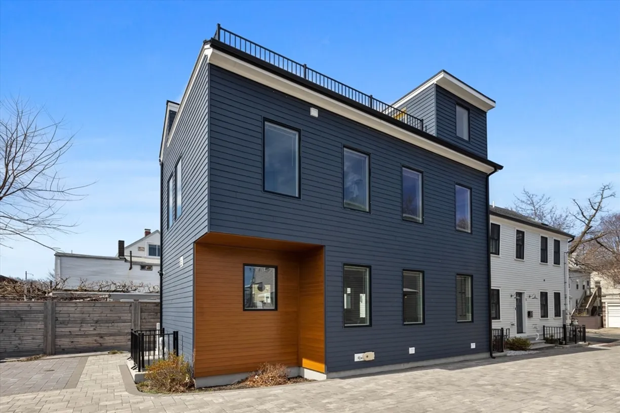 Boston, MA Real Estate | View 152 Charles Street, 2 | 3 Beds, 3 Baths